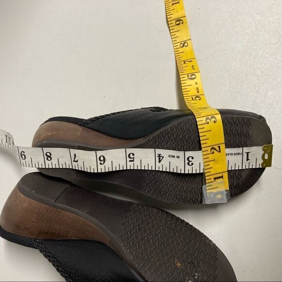 BARE TRAPS, Mary Jane shoes,Sz 6M. Ginger Style,Black, Leather Upper, wedge heel - Picture 10 of 10